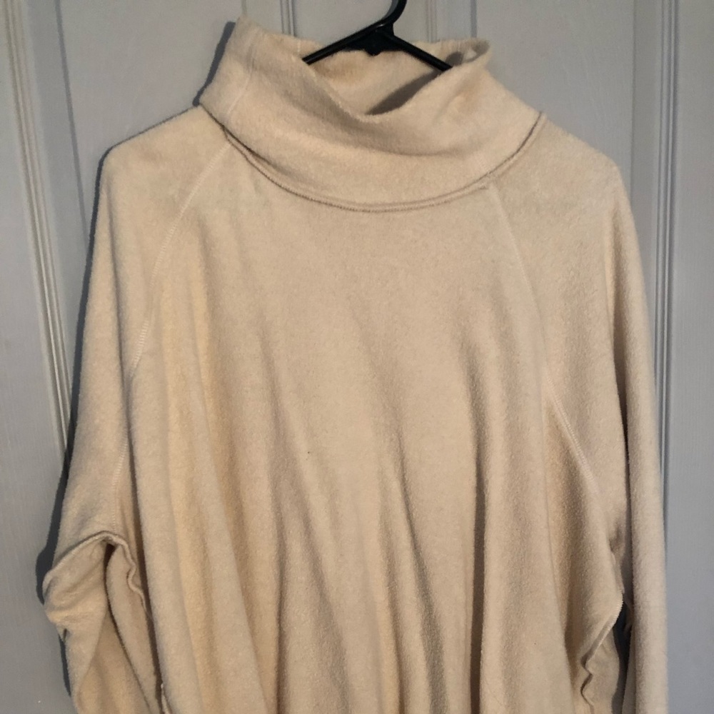 Free people sweater